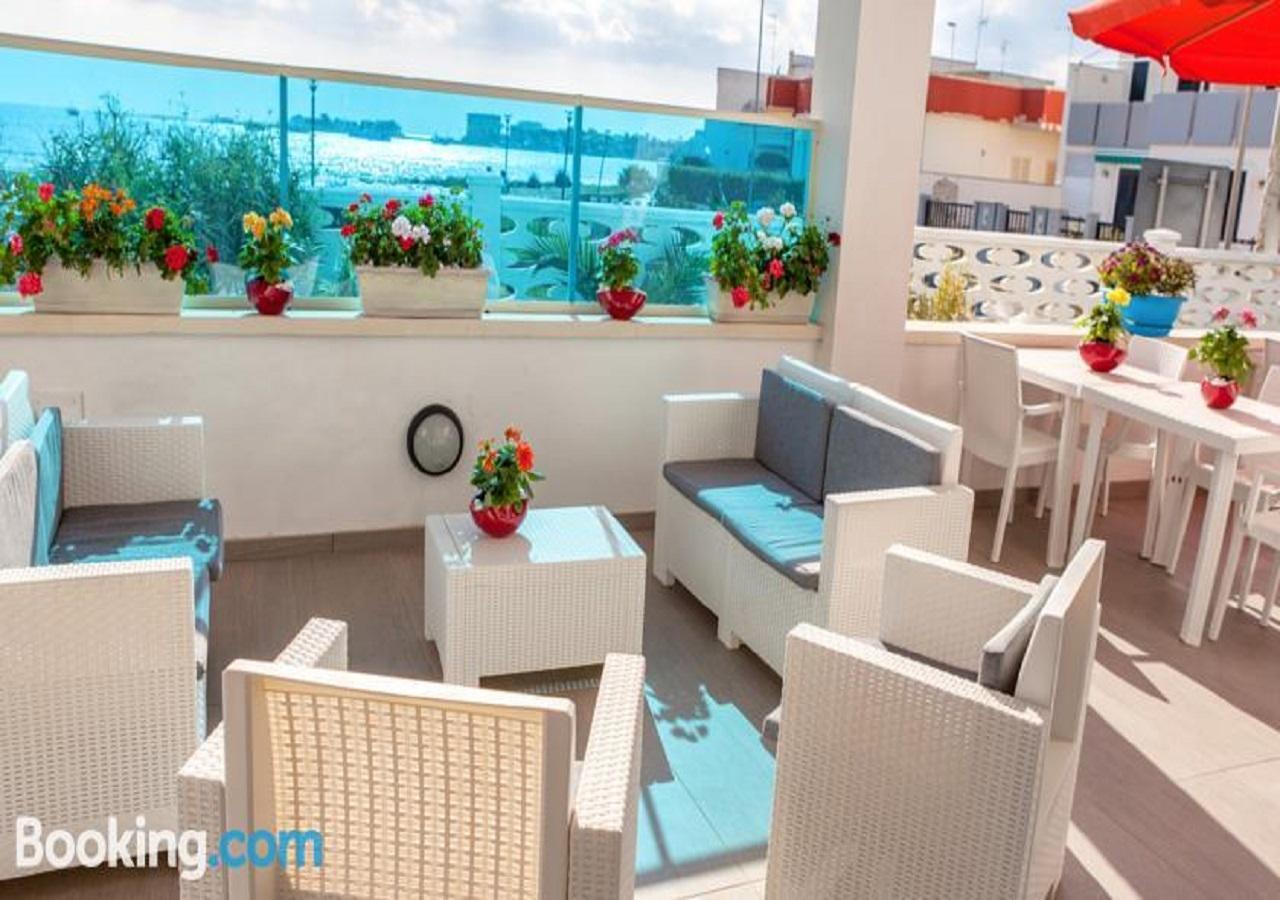 Estasi Sul Mare Bed & Breakfast Porto Cesareo Ngoại thất bức ảnh